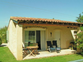  Cozy cottage in Carpentras with fenced pool  Карпентра